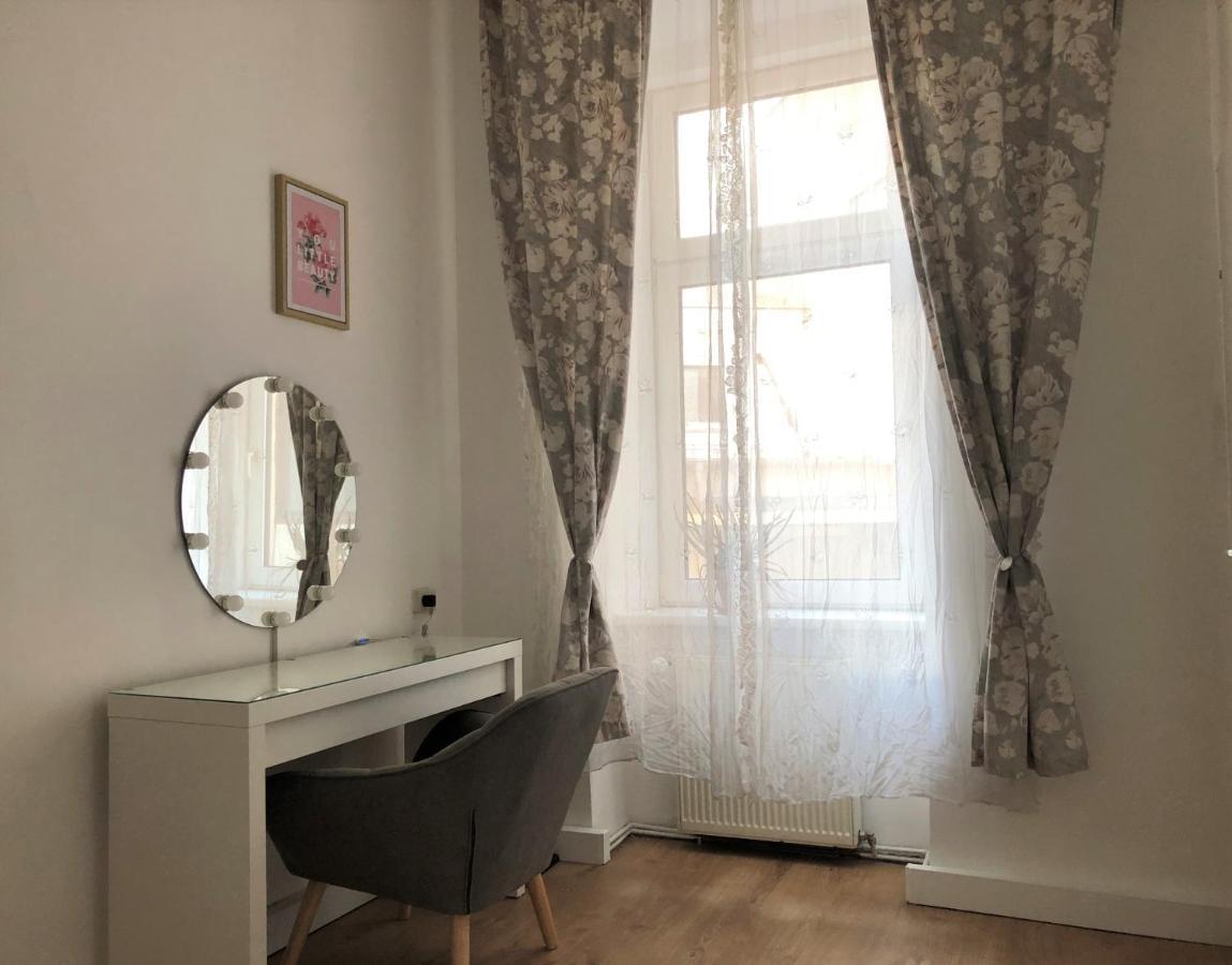 Central Apartment Near Subway Station 2 비엔나 외부 사진